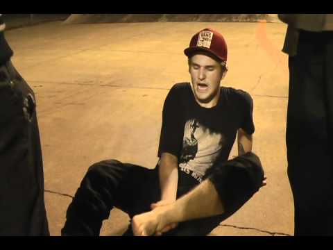 Travis Mills vs Kickflip up the Cooter