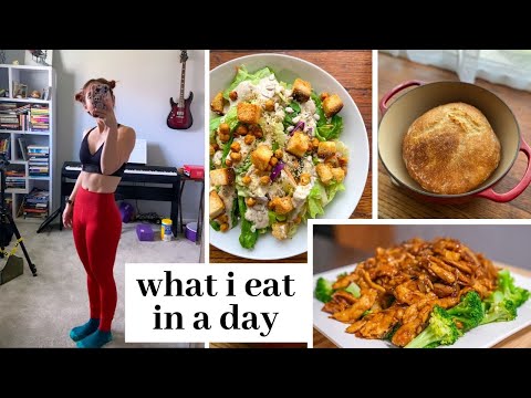 What I Eat in a Day  No-Knead Bread, Vegan Caesar  Broccoli Beef Soy Curls