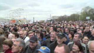 Inimigo número 1 de Vladimir Putin é levado perante um tribunal para responder a acusações