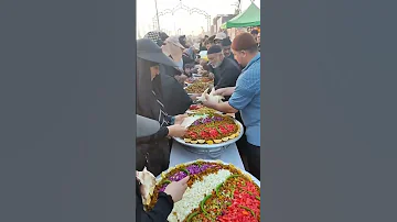 اكبر موكب يوزع اكل على زوار المشايه عينك وماشوف من اكل مشاية الاربعين 