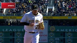 STL@PIT: Freese snags a line drive by Piscotty