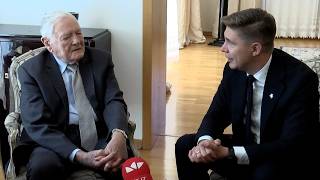 Pamatykite M. Sinkevičiaus viešnagės pas V. Adamkų akimirkas: kalbėjo ir apie G. Nausėdos atos