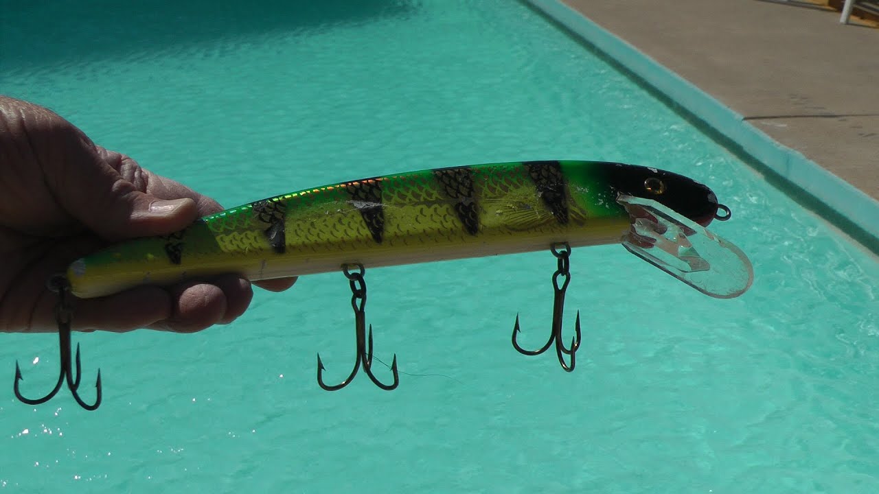 Grandma - Jake Baits Pool fishing demonstration shows great action