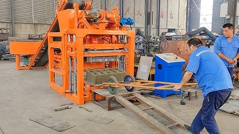 QT4-28 for making concrete hollow blocks