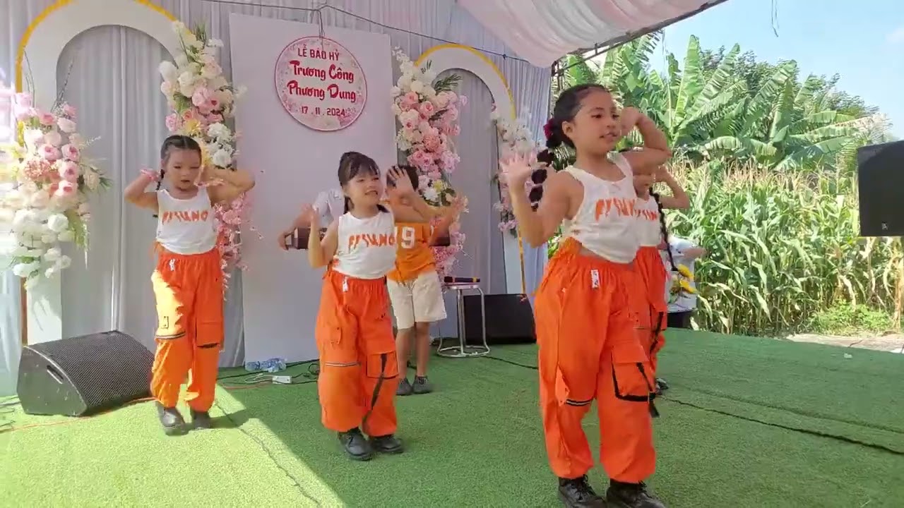 The party remix: Lovely Bunnies