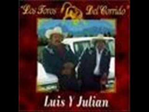 Watch the video for La leyenda del manco