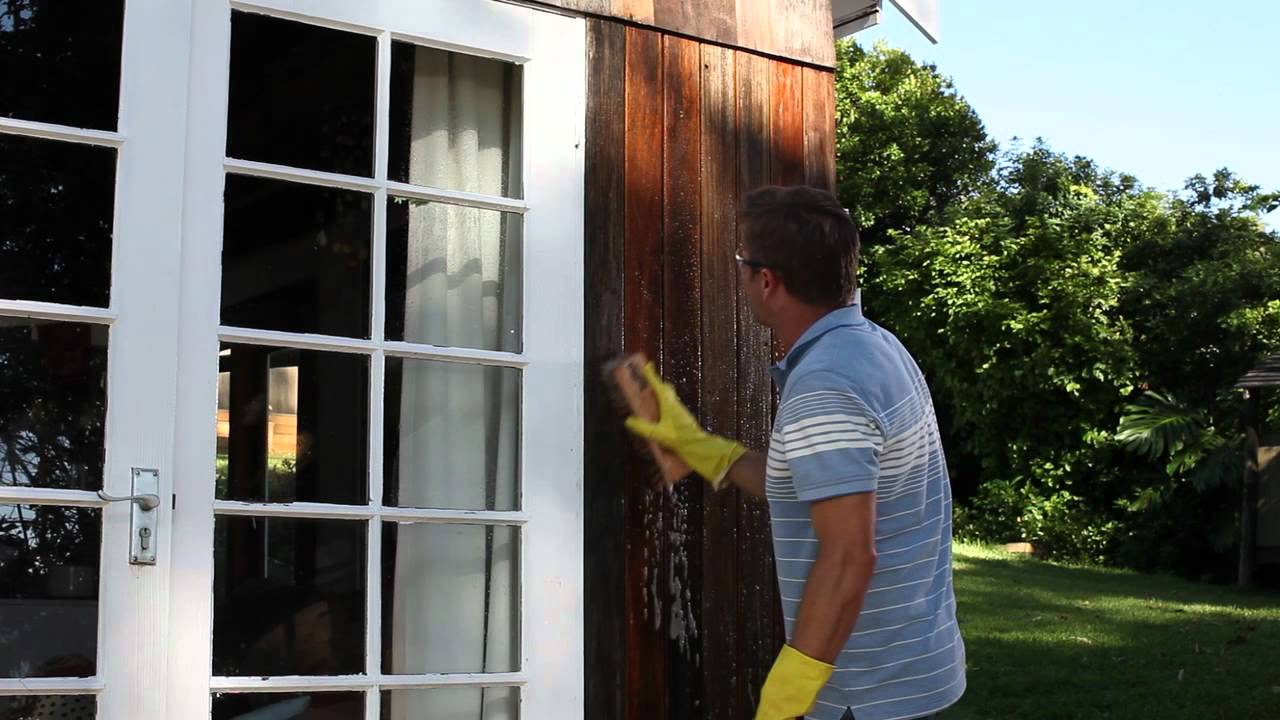 How to Prepare & Clear Coat Your Exterior Timber Surfaces YouTube
