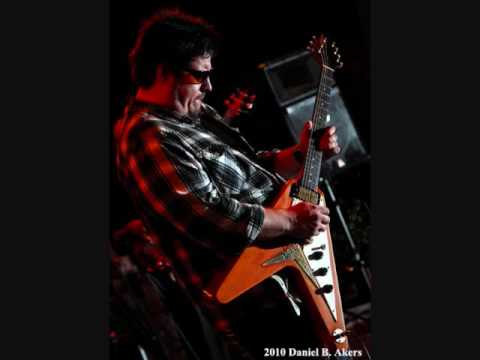 LANCE LOPEZ - NIGHT FISHING (Live @ T Bones Deniso...