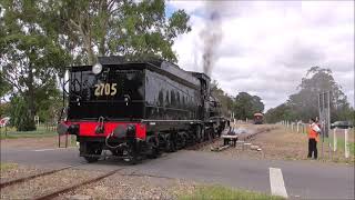 NSW Railways 2705 at Thirlmere