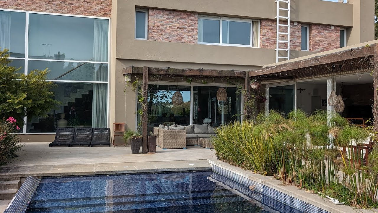 Fabulosa casa en venta by Inmobiliaria Engel & Volkers - YouTube