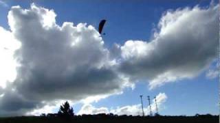 Paraglider Asymmetric Collapse / Escarpas resumao de sexta 02-11-2011.mp4