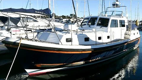 250,000 Yacht Tour : 2001 Dale Nelson 38