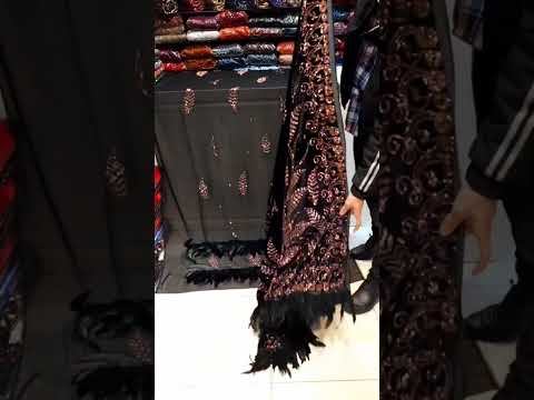 إذا كنت تبحث عن لمسة ملكية أو إحساس بالترف تعال معنا في رحلة عبر عالم المخمل والحرير