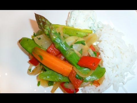 Vegetarisch | Rezept | Asiatisch kochen | Grünes Garnelen Spargel Curry. 