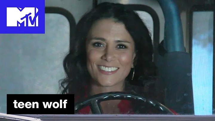 Melissa Ponzio 'The Roscoe Confessionals' | Teen W...