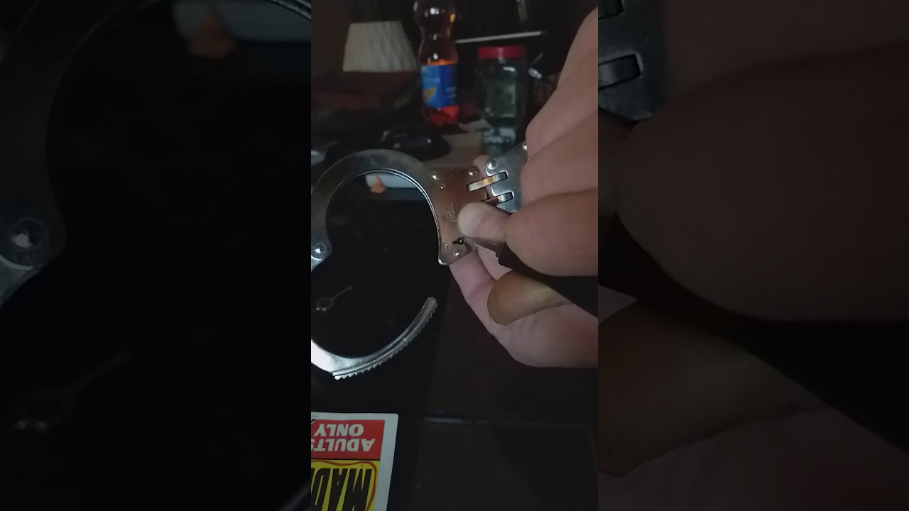 Easy Lockpicking Hiatts england handschellen handcuffs picking