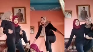 hijab cantik celana lejing ketat