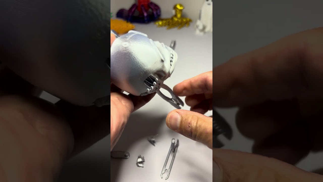 3D Printed Crazy Skeleton By Dancing Toys ..