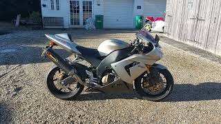 Kawasaki ZX10R Gen 1 for sale at Sargents of Sussex - YouTube