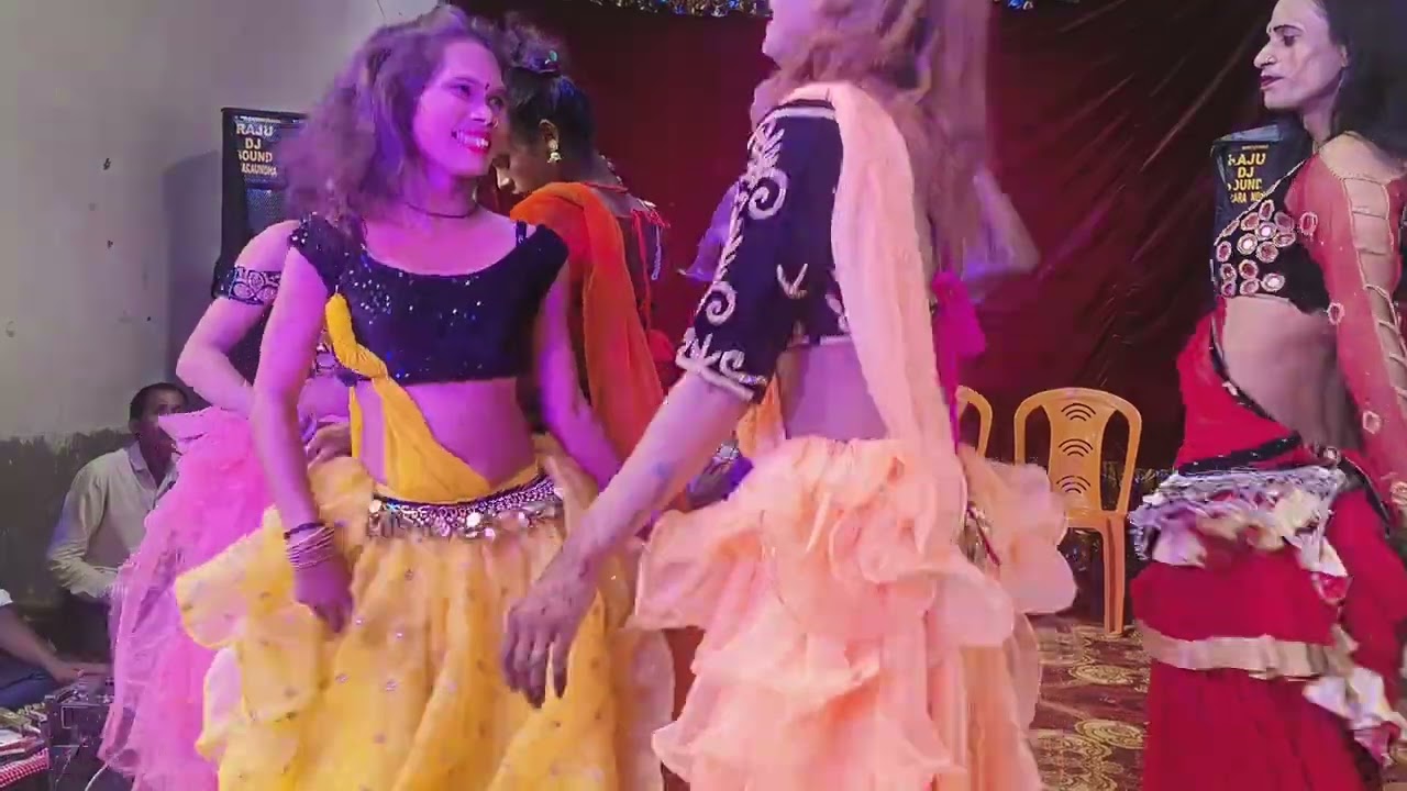 लवली रागिनी ने और उसके दोस्तो ने दुर्गा पूजा मेला औरंगाबाद में तहलका मचा दिए #arkestra जपला पलामू