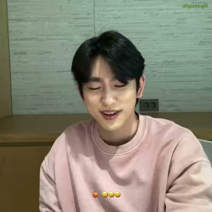 GOT7 Park Jinyoung vs Siri