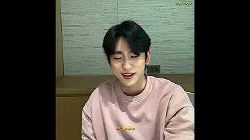 GOT7 Park Jinyoung Vs Siri 