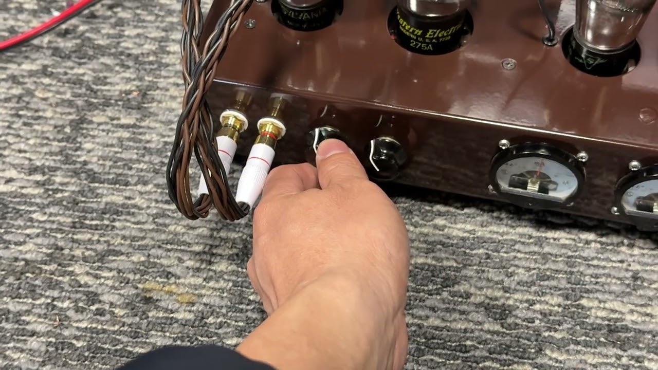Western Electric 真空管アンプ 125μF Western Electric 275 真空管アンプ - YouTube