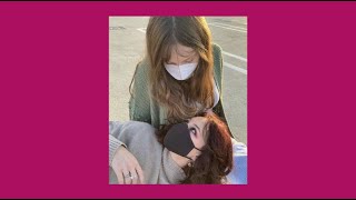 You're thinking about her - A wlw/sapphic panic playlist