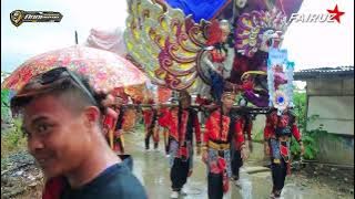 ANDI PUTRA 3 | CRACKED GLASS | ELSY | DRUNTEN KULON VILLAGE, IPIK BLOCK, GABUSWETAN DISTRICT, IND...