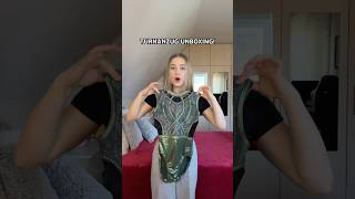 Welchen Turnanzug Findet Ihr Schöner?