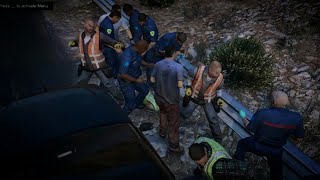 Download Lagu GTA V Gang War: Paramedics VS Construction workers MP3