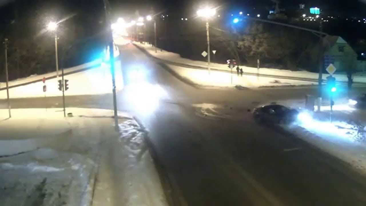 Red Light Runner Causes Crash || ViralHog - YouTube