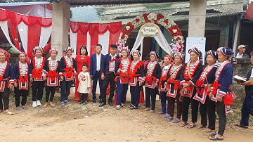 Cô dâu dao đỏ sánh duyên cùng chú rể người kinh| A pú