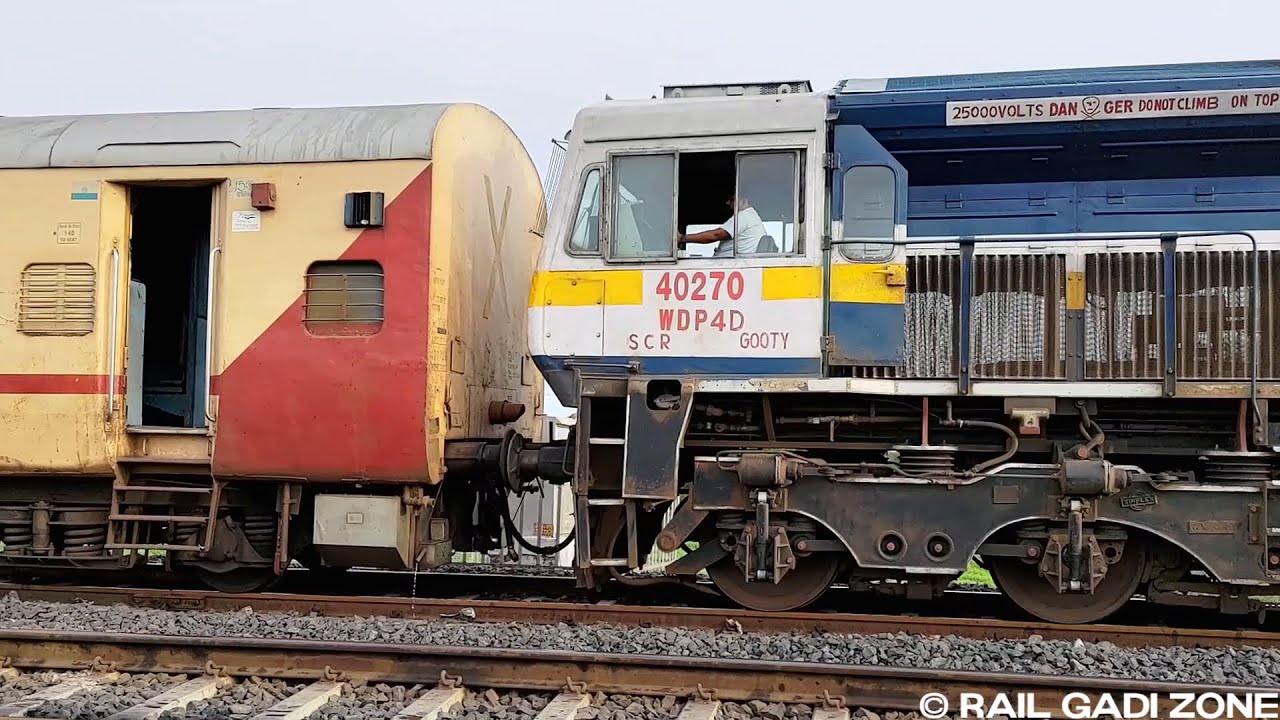 Purna Adilabad Passenger Train Shunting at Purna Railway Station | WDP4D Shunting | Indian Railways