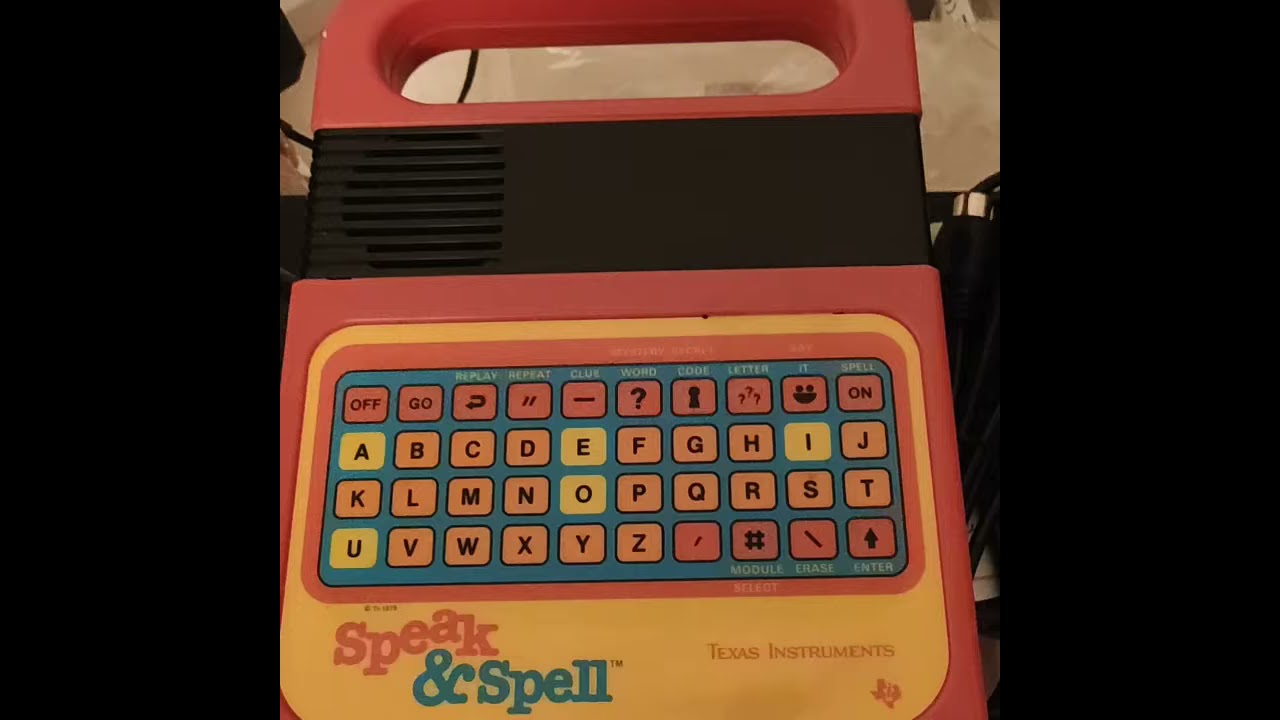 Speak & Spell (1978年にTIが発売した喋る知育玩具）です。 - YouTube