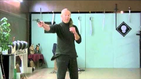 COMTECH SIGNATURE GUN ROLL