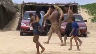 borracha en la playa de caimare chico (venezuela)