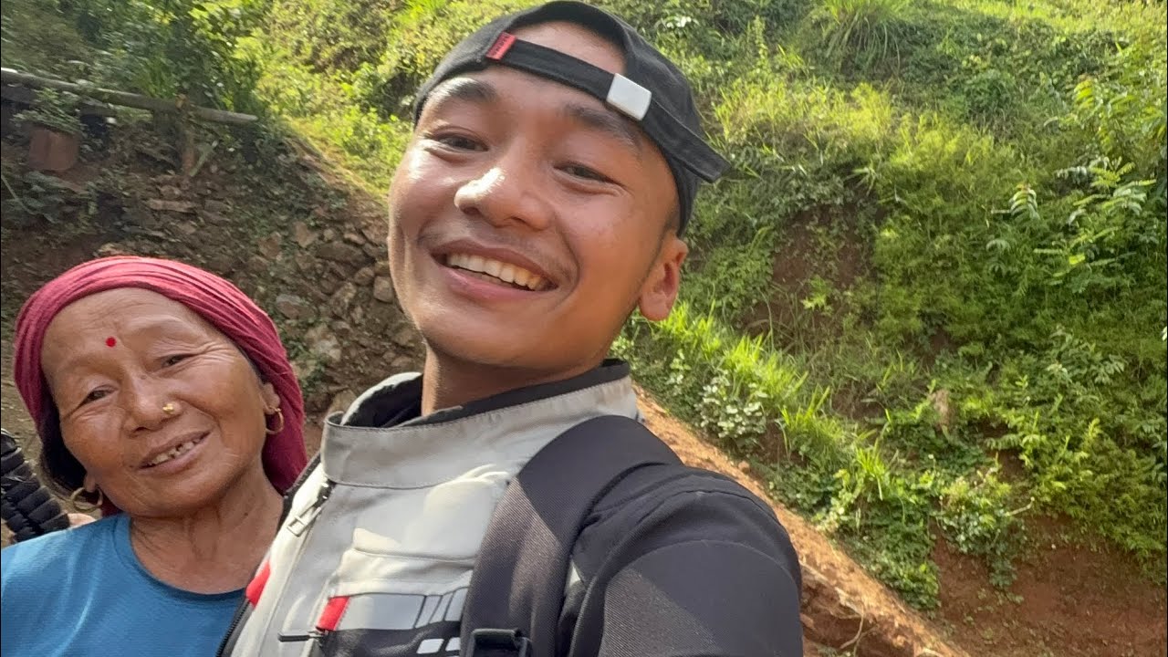 Nepal aayar Aama  sanga 15 din paxi veteko 