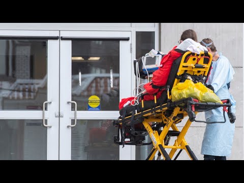 New Brunswick hospitals nearing capacity as COVID-19 cases climb