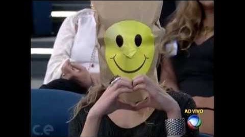 Xuxa Meneghel fala dos encapuzados e dos amigos vetados pela Globo
