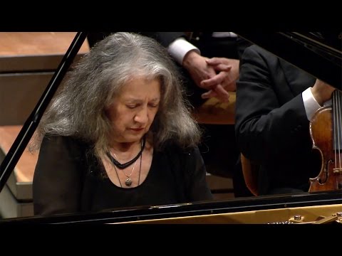 Schumann: Von fremden Ländern und Menschen / Argerich