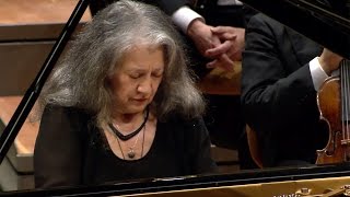 Video thumbnail of "Schumann: Von fremden Ländern und Menschen / Argerich"