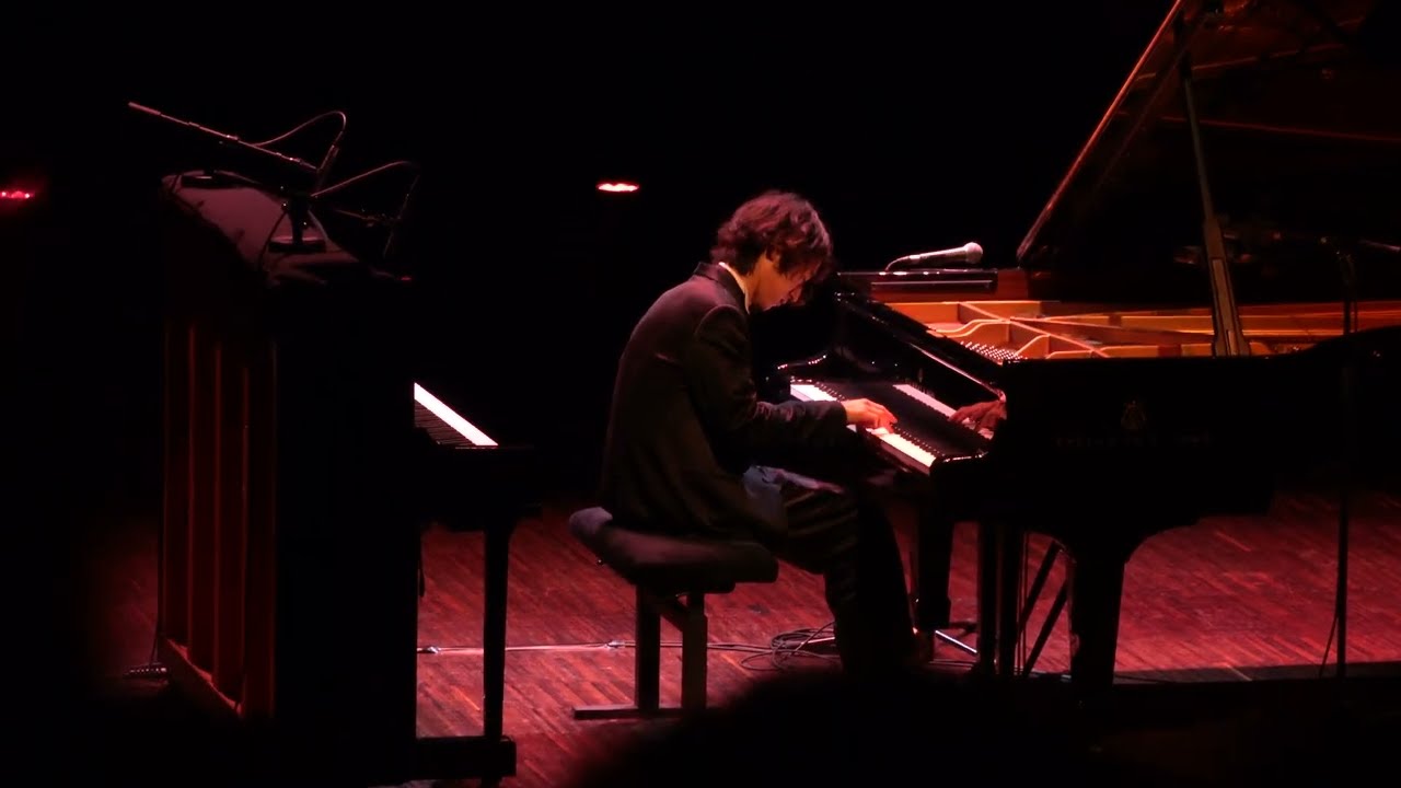 角野隼人 Human Universe メガジャケ Amazon.co.jp: 角野隼斗