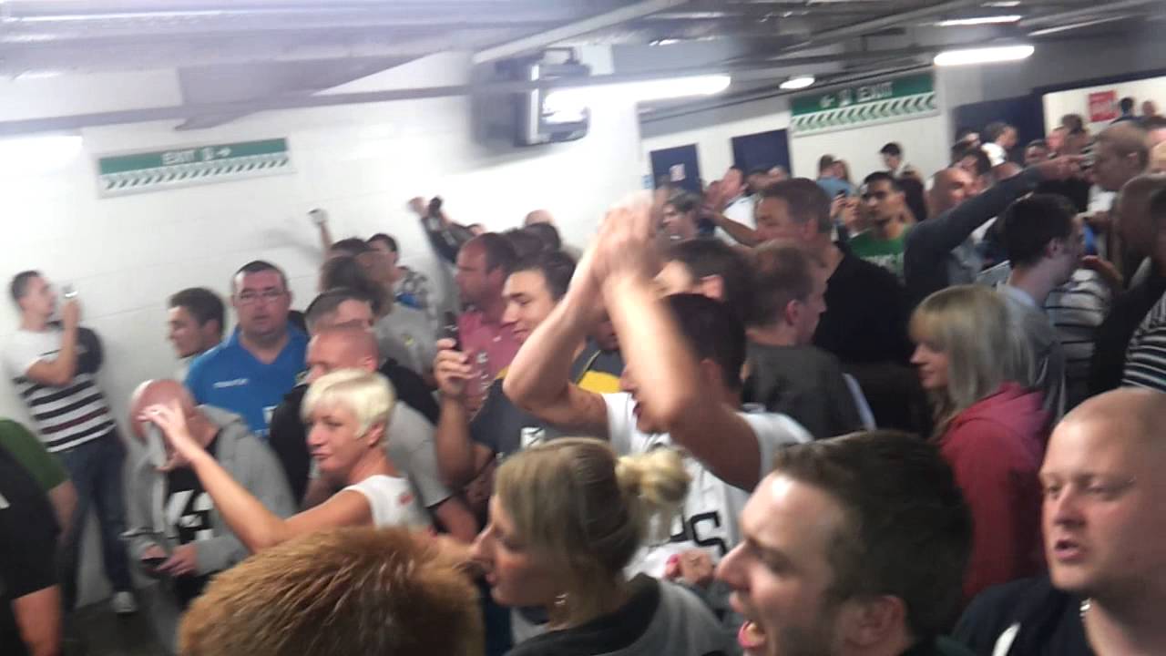 Leeds fans going mental !! (2)