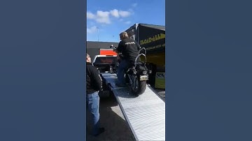loading fails 🤣 #loading #motorcycle #loadall #motorbike #bike #biker #loadingunloading #vehicle