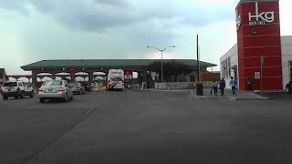 Border crossing between hidalgo, texas and reynosa, mexico.
https://www.google.com/maps/place/hidalgo,+tx,+usa/@26.1075228,-98.2869961,12z/data=!4m5!3m4!1s0x...