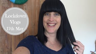 Daily Vlogs - Blue hair and yarn in the kitchen - 17th May 2020