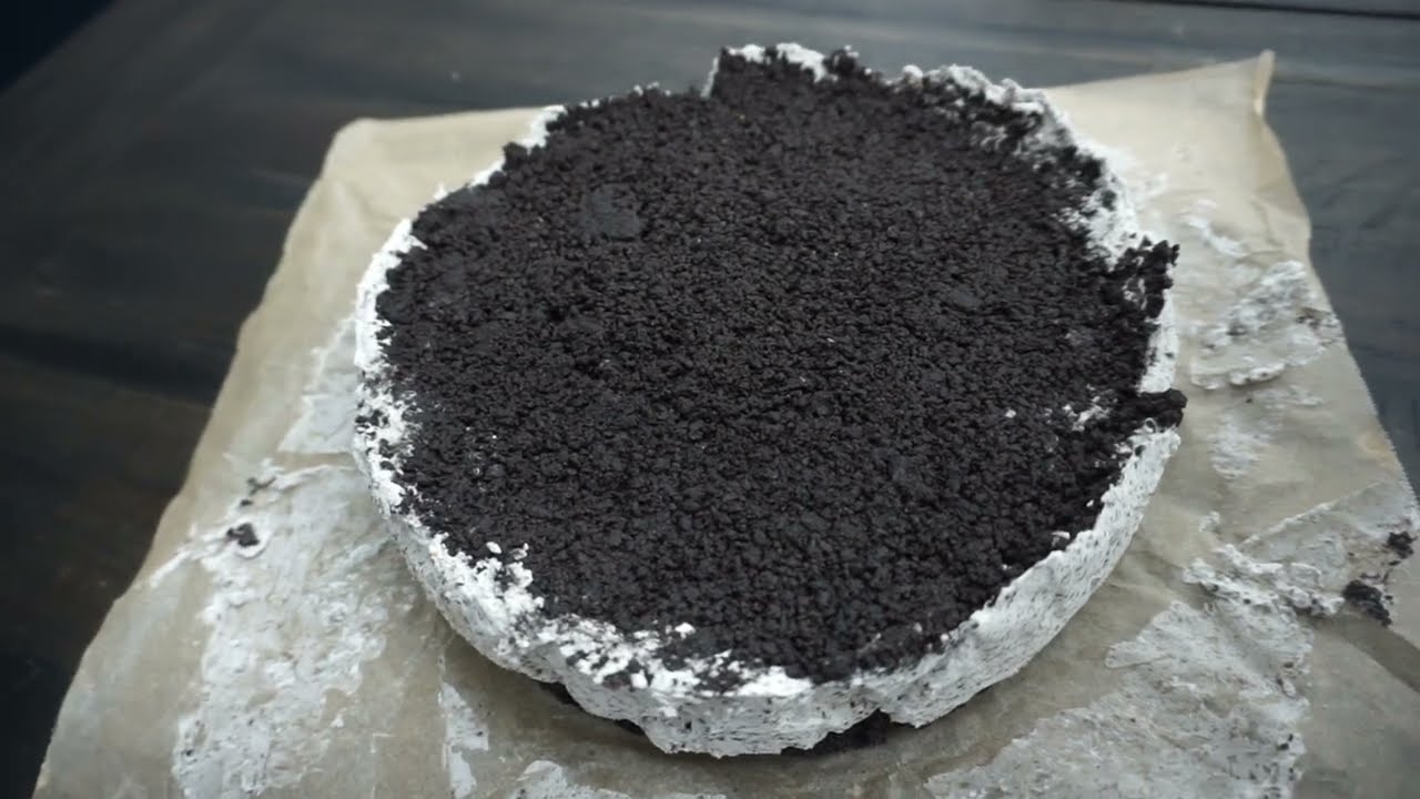 5-Ingredient Oreo Ice Cream Cake: Easy, Creamy, and Irresistible! 🍰🍦 
