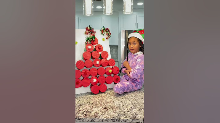 DIY Advent Calendar 🎄🎅🏽❤️   VLOGmas: Day 1 #Shorts