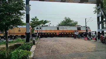 Dangerous Dust Stormy Teesta Torsa Express Furious Skipping Throughout Railgate